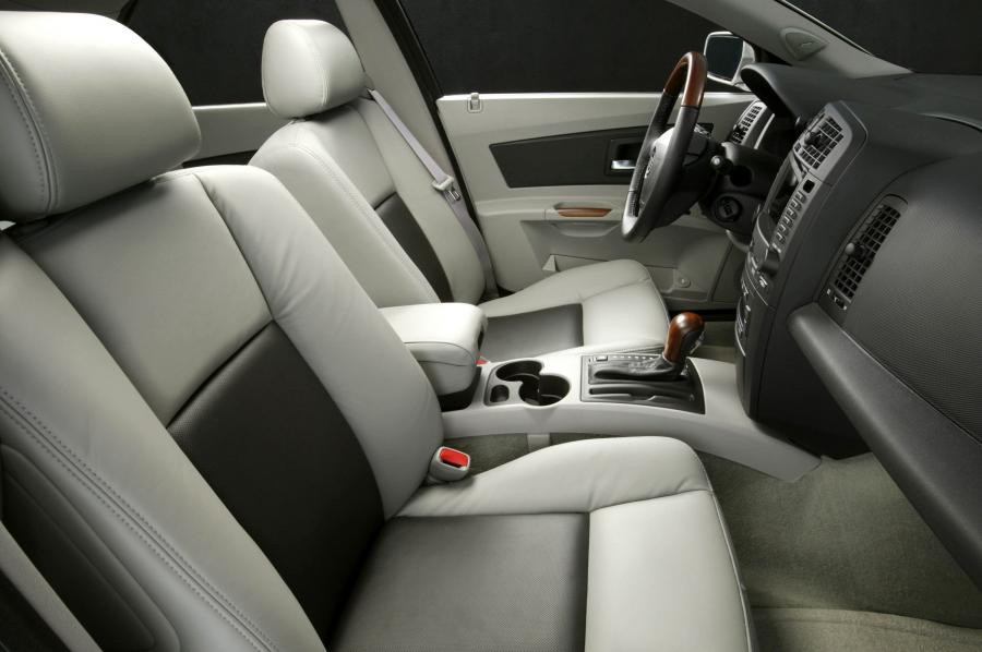  Cadillac CTS 2003 года  (фото 21 из 68)